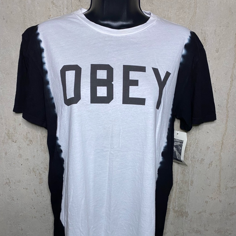 Obey two tone dye t shirt.